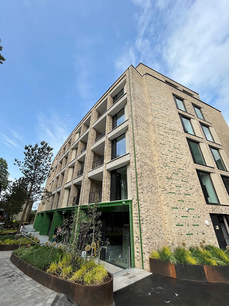 Cluny Mews Cut Grass Brick Slips