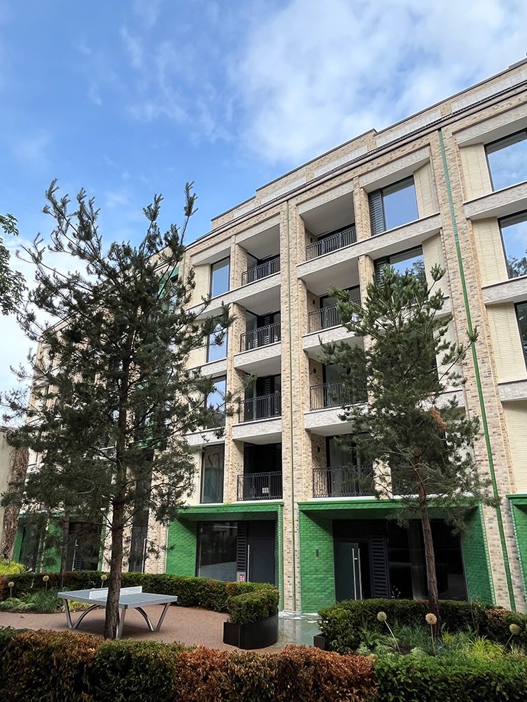 Cluny Mews Cut Grass Brick Slips